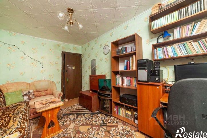 2-комн квартира им.Конституции ул,дом 32