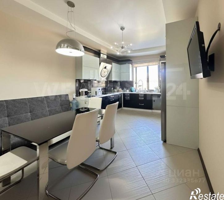 3-комн квартира Евпатория, проспект Ленина, 49