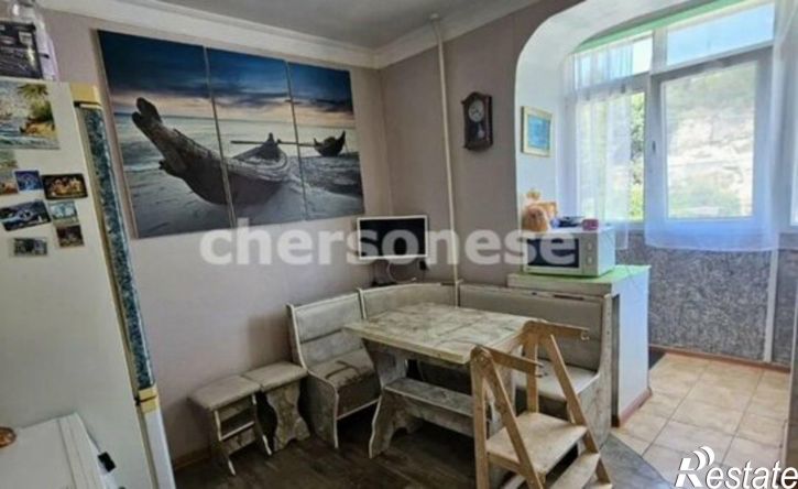 3-комн квартира Севастополь, Балаклавский район, Инкерман, улица Менжинского, 8