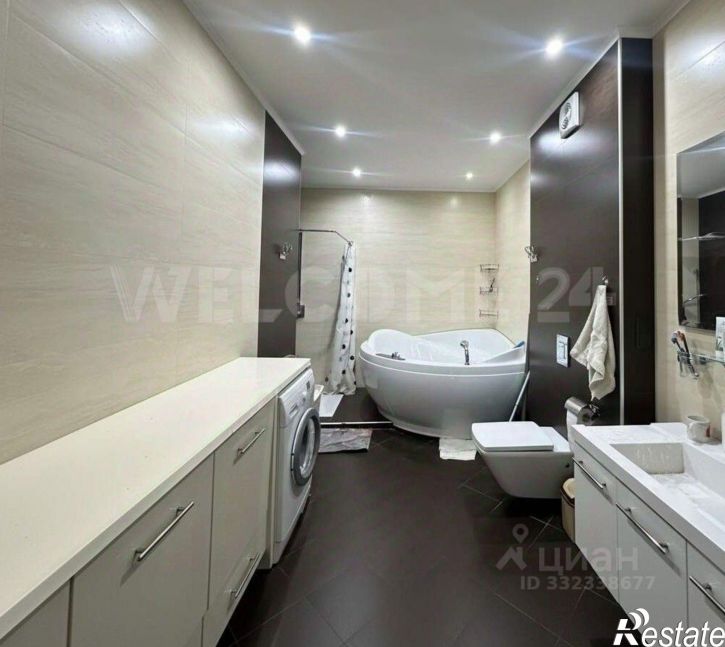 3-комн квартира Евпатория, проспект Ленина, 49