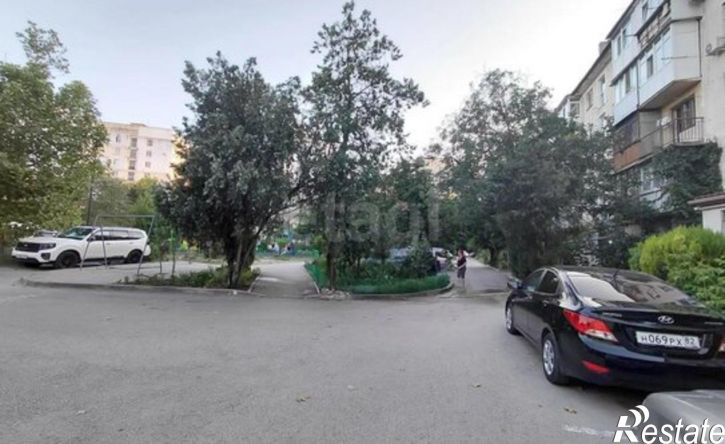 2-комн квартира Симферополь, улица Никанорова, 3