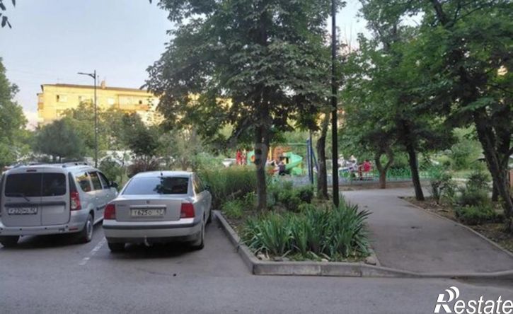 2-комн квартира Симферополь, улица Никанорова, 3