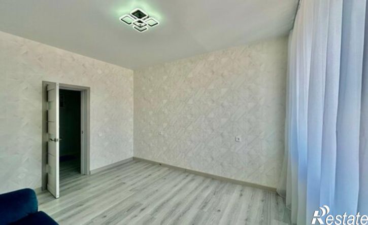 2-комн квартира Симферополь, бульвар Ленина, 1