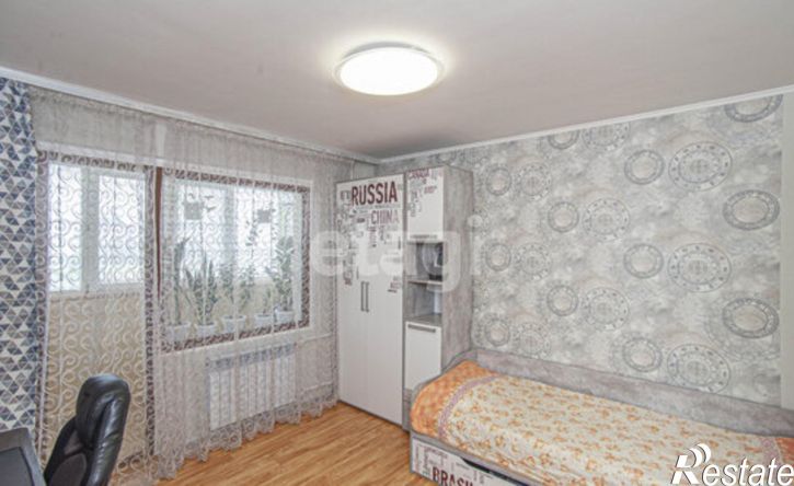3-комн квартира Севастополь, улица Меньшикова, 92
