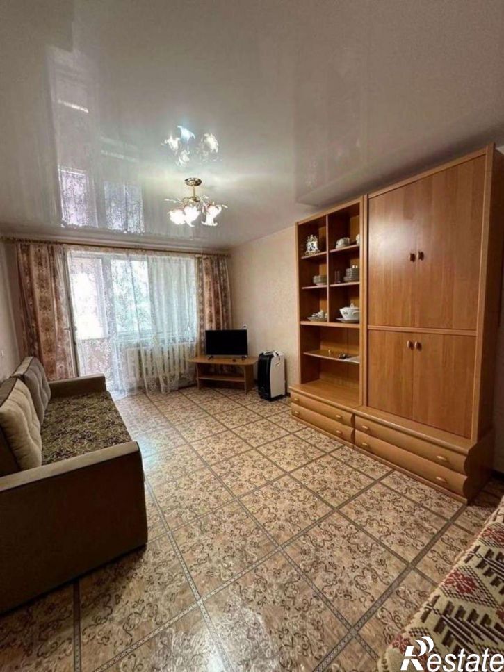3-комн квартира Сакский район, Мирный пгт, Школьная ул., 12,156