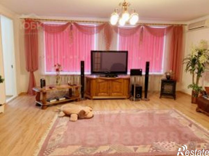 5-комн квартира Евпатория г., Победы пр-кт., 71