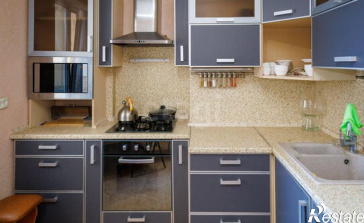 3-комн квартира Симферополь, проспект Победы, 82
