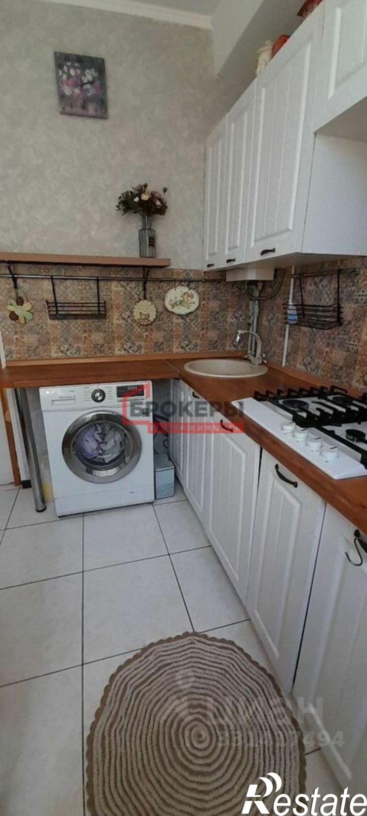 2-комн квартира улица Хрусталёва, 47