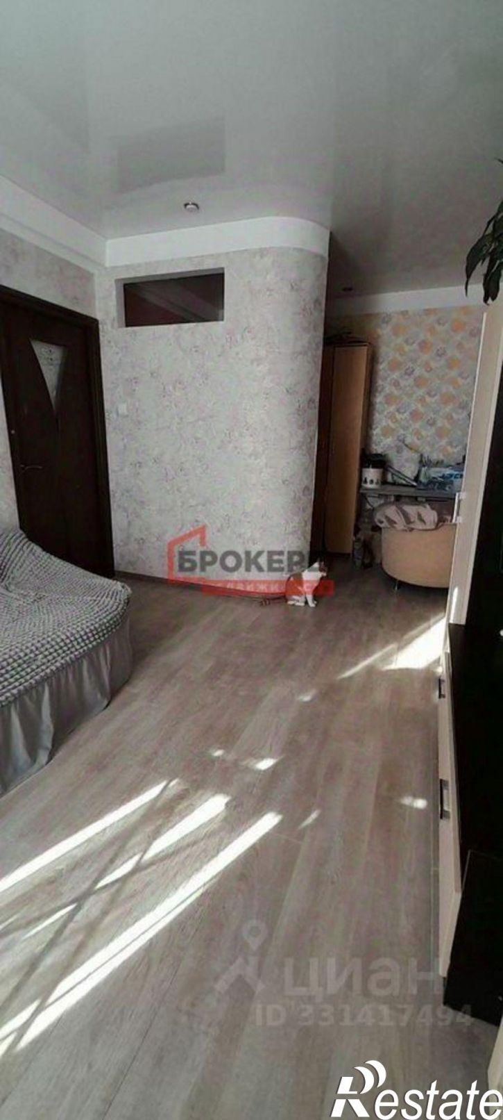2-комн квартира улица Хрусталёва, 47