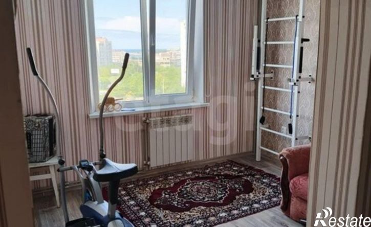 3-комн квартира Севастополь, проспект Героев Сталинграда, 54