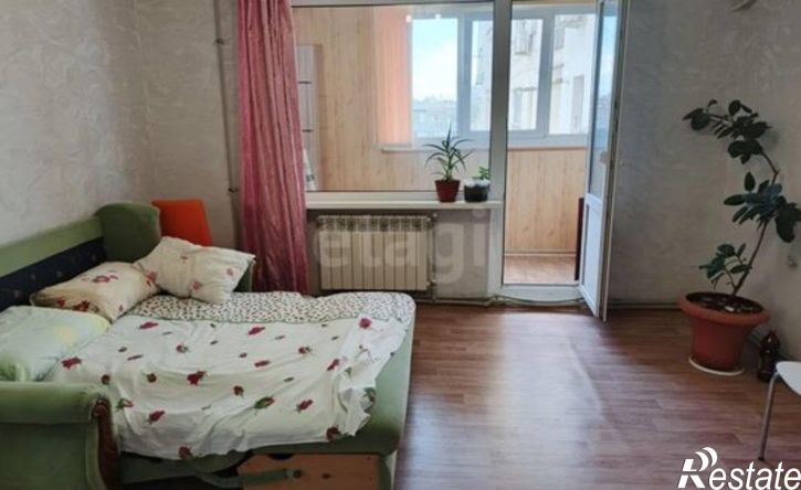3-комн квартира Севастополь, проспект Героев Сталинграда, 54
