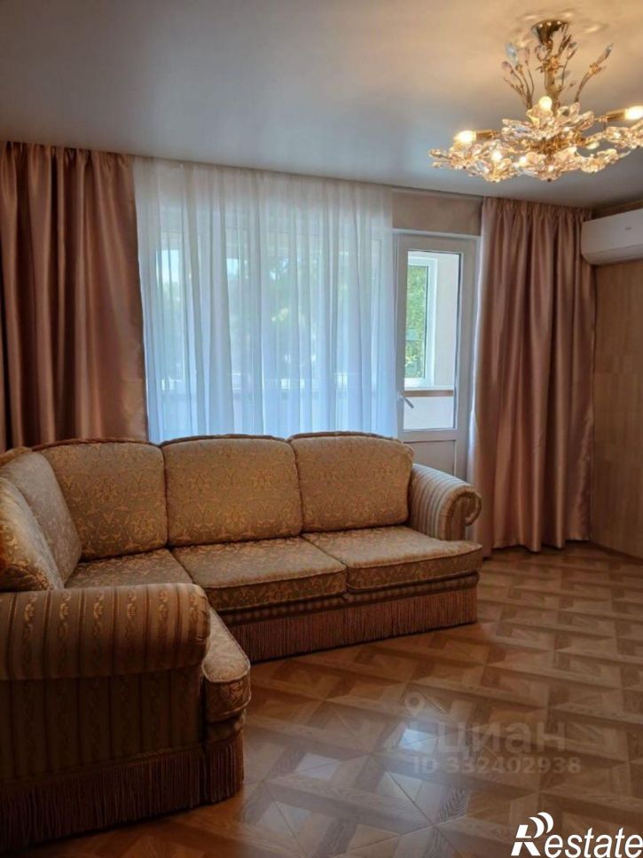 3-комн квартира ул Бориса Михайлова, 1,  д. 1