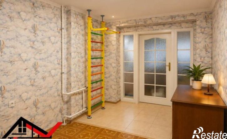 3-комн квартира Севастополь, проспект Героев Сталинграда, 62