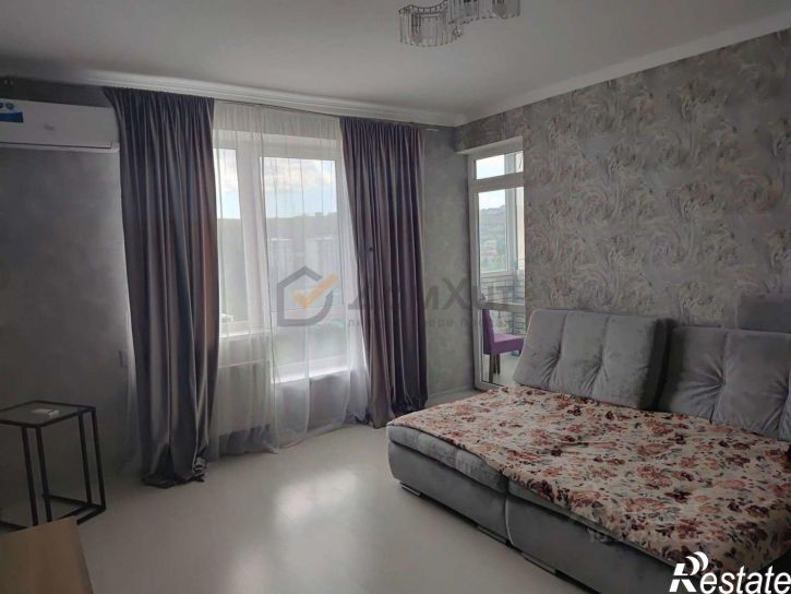 2-комн квартира Генерала Родионова ул,дом 3Вк2