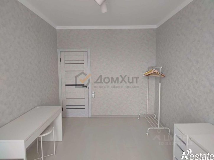 2-комн квартира Генерала Родионова ул,дом 3Вк2