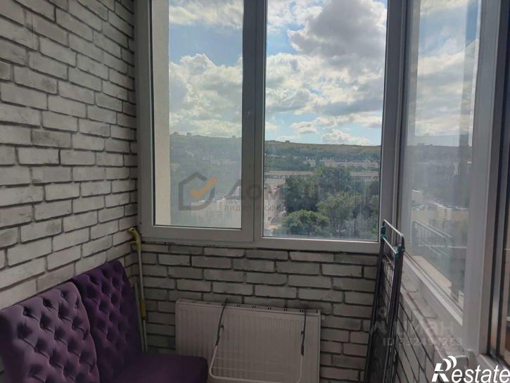 2-комн квартира Генерала Родионова ул,дом 3Вк2