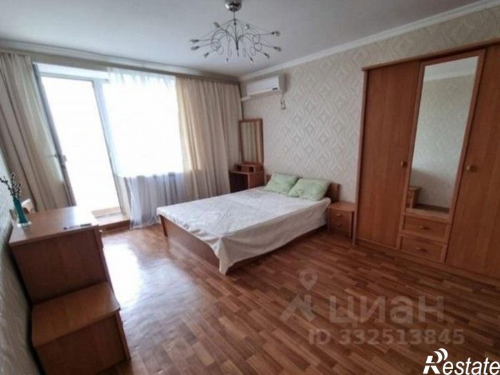 3-комн квартира Евпатория, улица 9 Мая, 94