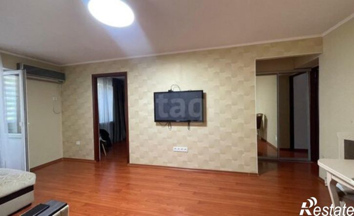 3-комн квартира Симферополь, улица Гагарина, 14