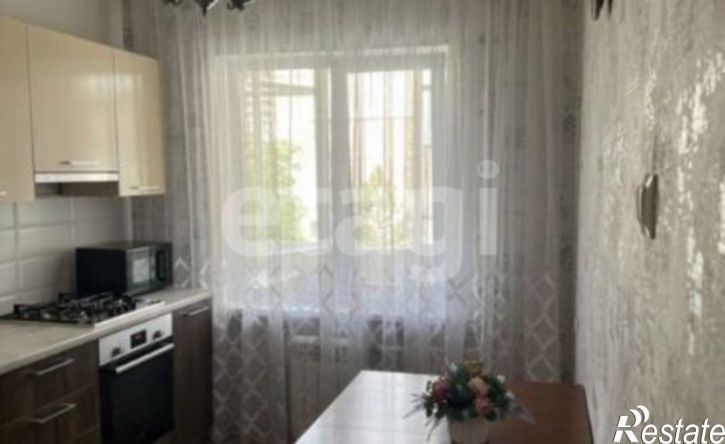 3-комн квартира Симферополь, улица Воровского, 60