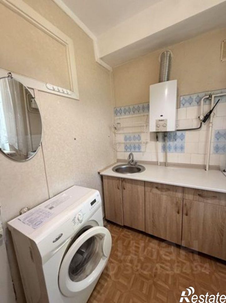2-комн квартира Крым Респ, Севастополь, ул. Хрусталева улица