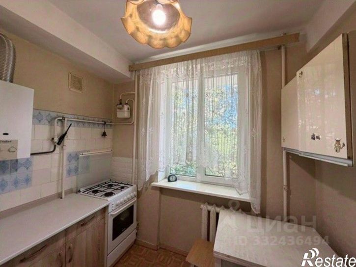 2-комн квартира Крым Респ, Севастополь, ул. Хрусталева улица