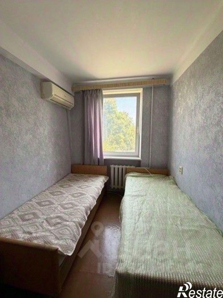 2-комн квартира Крым Респ, Севастополь, ул. Хрусталева улица