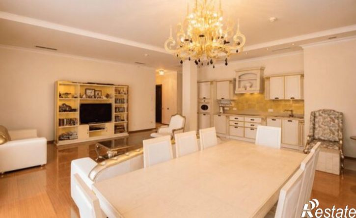 2-комн квартира Алушта, Парковая улица, 5