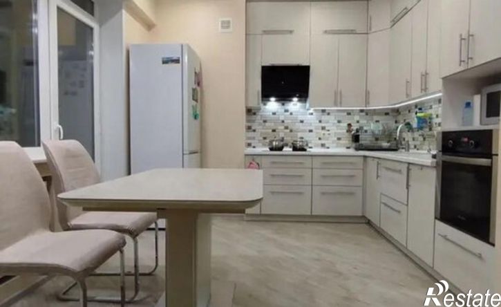 2-комн квартира Евпатория, улица Полупанова, 27