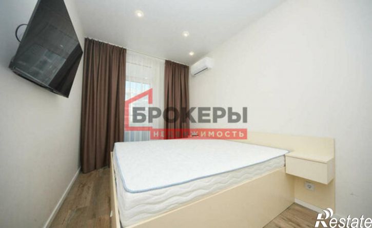2-комн квартира Севастополь, улица Лётчиков, 10