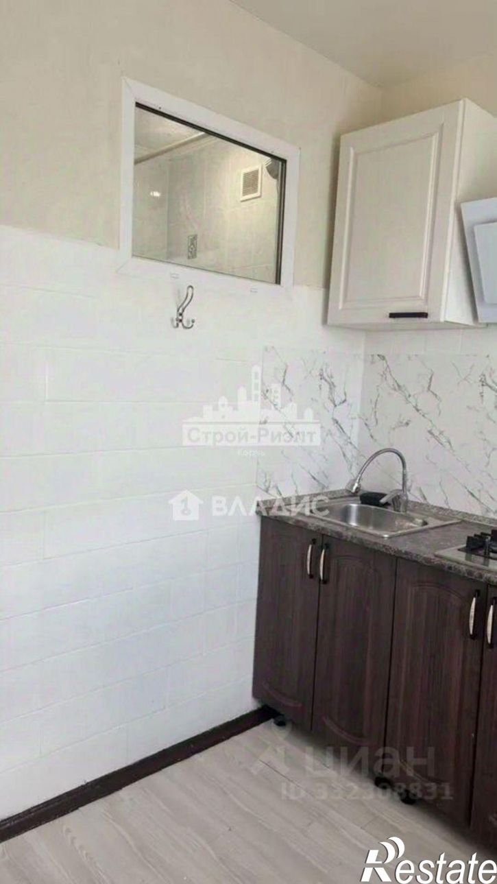 3-комн квартира Керчь, улица Кирова, 31