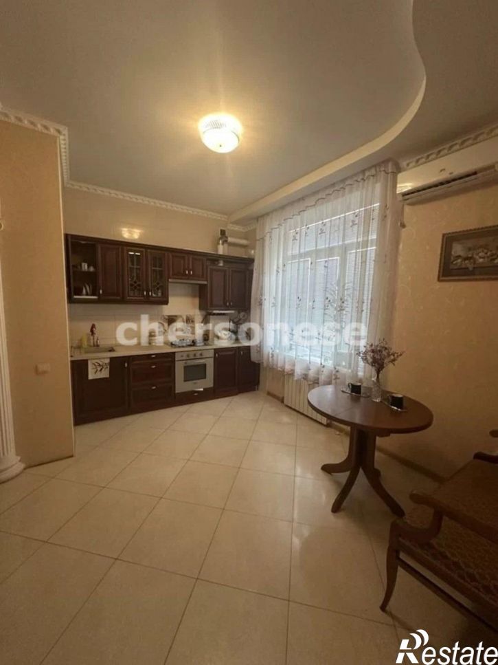 4-комн квартира Античный проспект, д.6