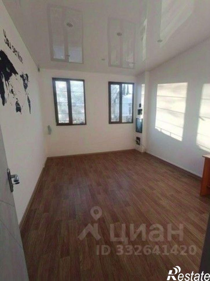 Офис Крым Респ, Севастополь, Адмирала Фадеева улица