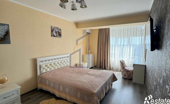 3-комн квартира Евпатория, улица Толстого, 39