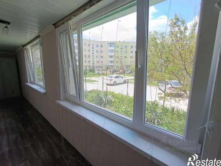 2-комн квартира Феодосия г., Танкистов пер., 3