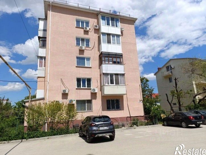 2-комн квартира Феодосия г., Танкистов пер., 3