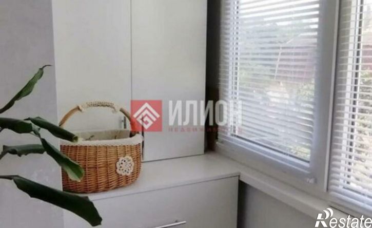3-комн квартира Феодосия, улица Свиридовых, 1