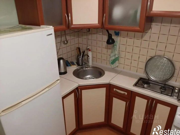 2-комн квартира ул Маршала Крылова, 17,  д. 17