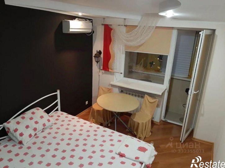 2-комн квартира ул Маршала Крылова, 17,  д. 17