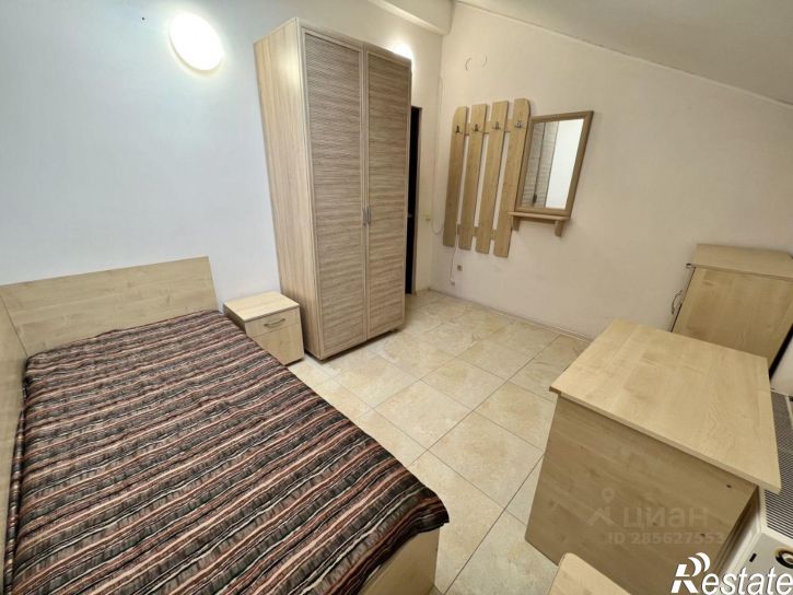3-комн квартира ул Ивана Голубца, 104,  д. 104