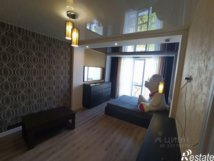 3-комн квартира ул Александра Маринеско, 11,  д. 11
