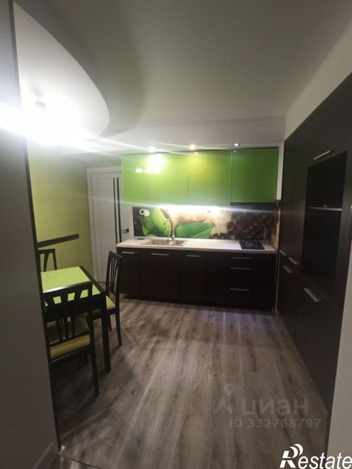 3-комн квартира ул Александра Маринеско, 11,  д. 11