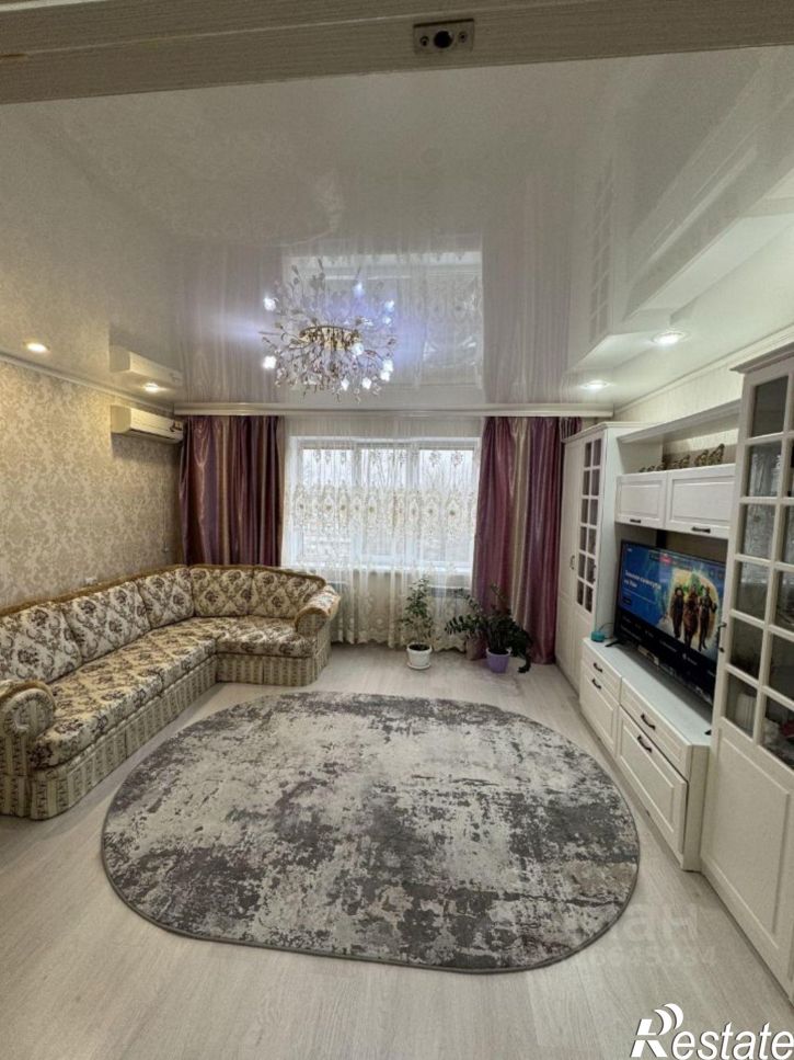 3-комн квартира ул Курчатова, 3,  д. 3