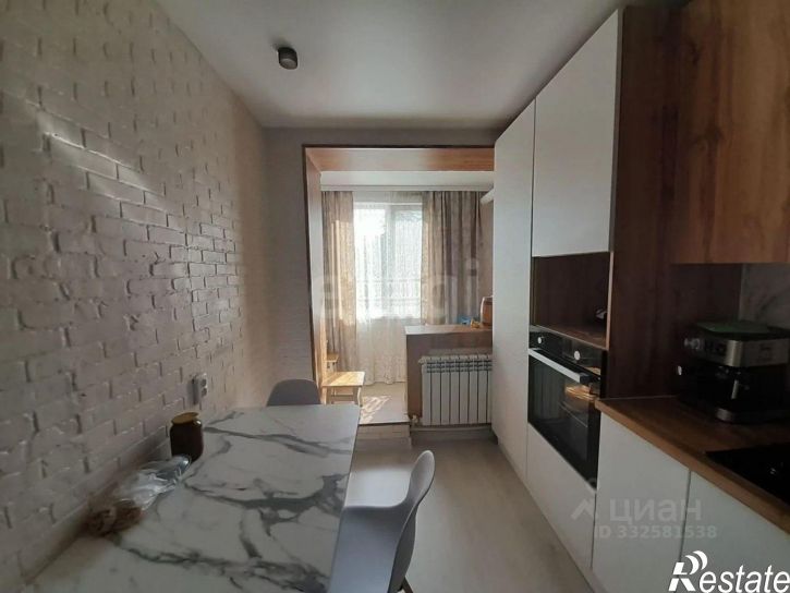 3-комн квартира ул Стрельникова, 17,  д. 17
