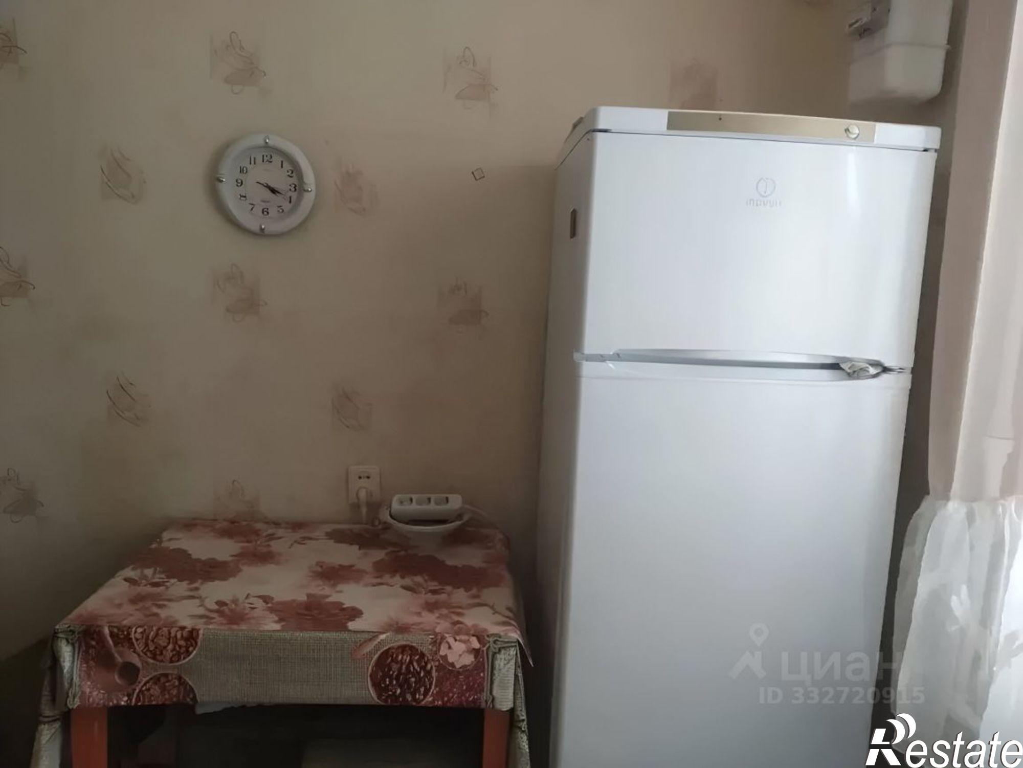 Купить квартиру за 10 000 000 рублей на ул Строителей, 10