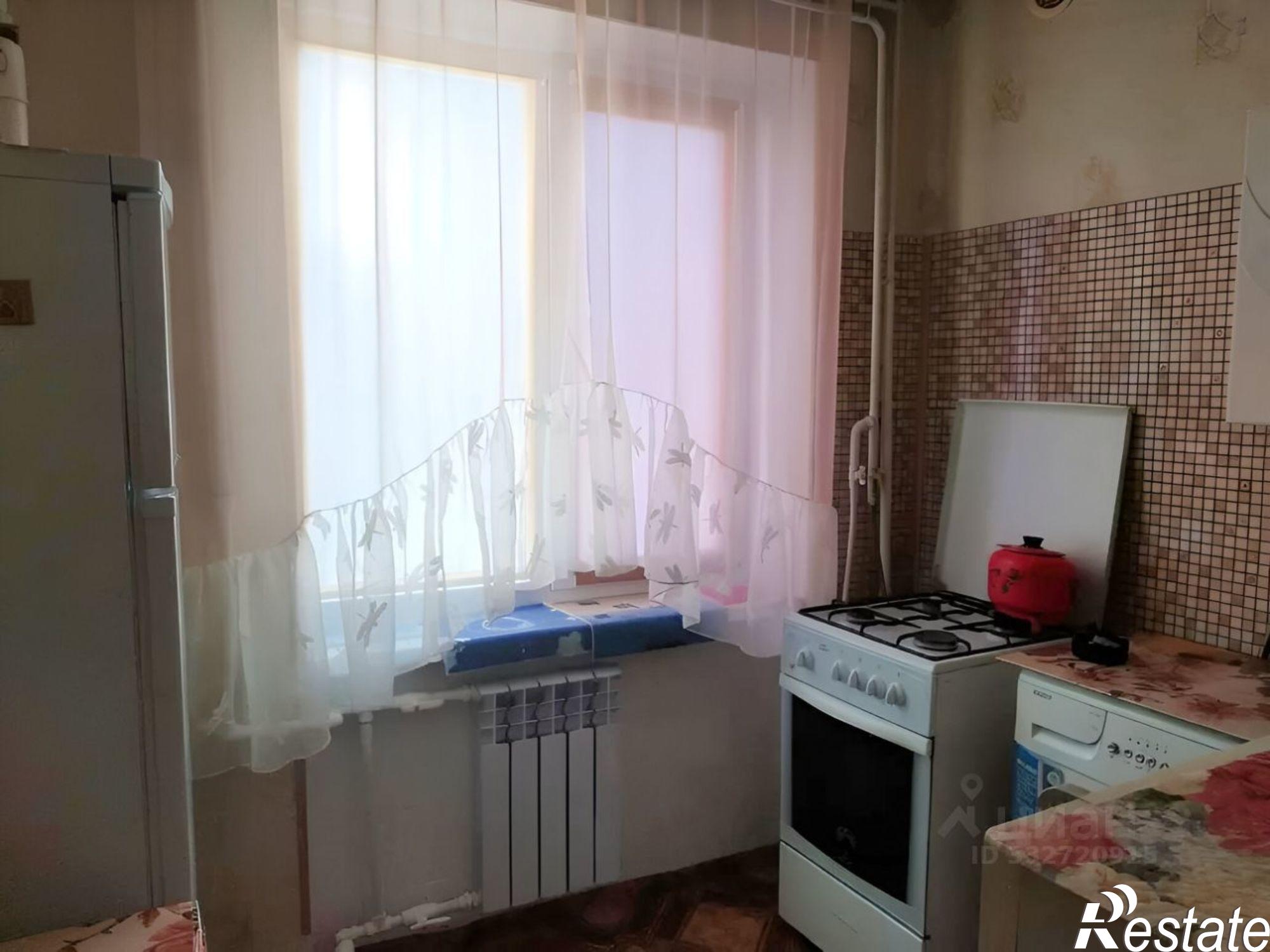 Купить квартиру за 10 000 000 рублей на ул Строителей, 10