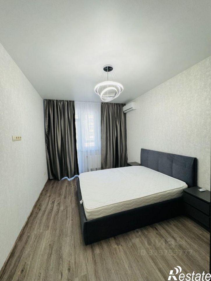 2-комн квартира ул Крымской весны, 4 2,  д. 4 2,  к. 2