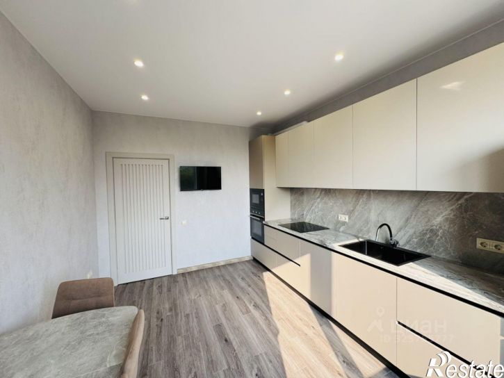 2-комн квартира ул Крымской весны, 4 2,  д. 4 2,  к. 2