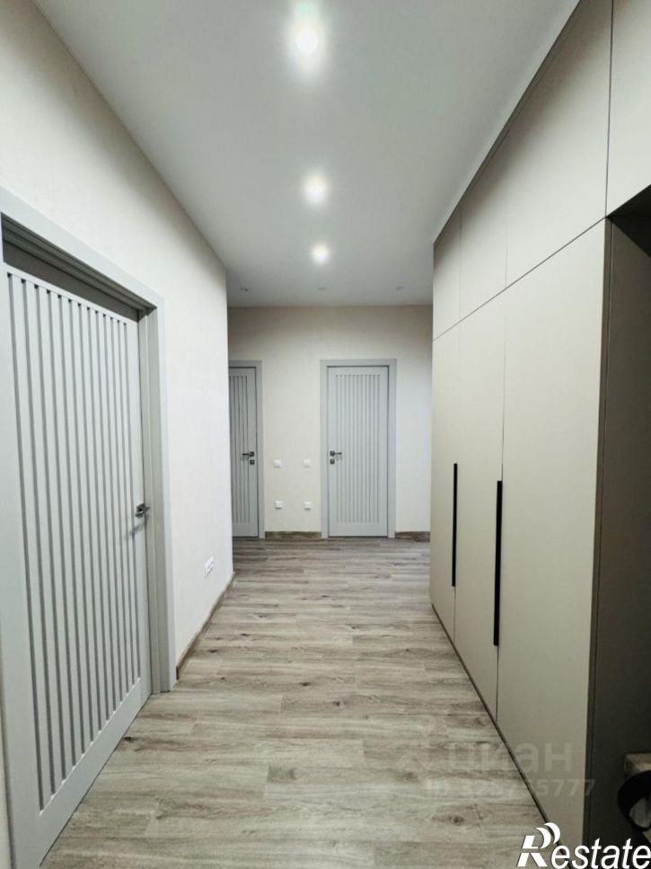 2-комн квартира ул Крымской весны, 4 2,  д. 4 2,  к. 2