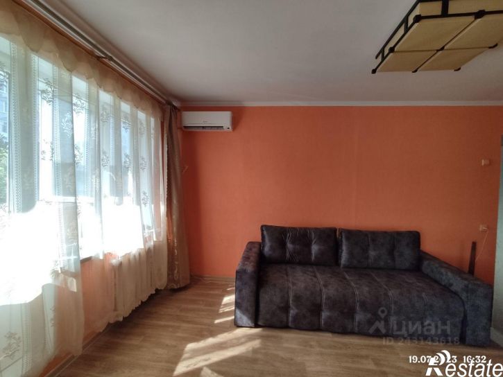 4-комн квартира Керчь, улица Сморжевского, 8