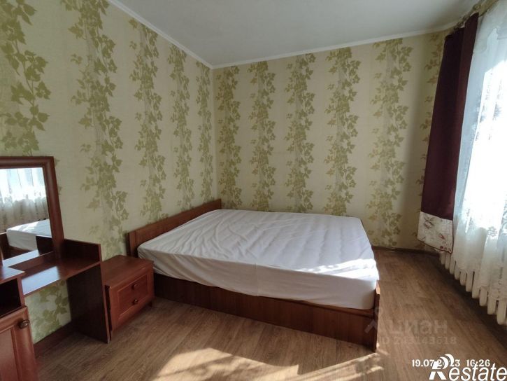 4-комн квартира Керчь, улица Сморжевского, 8